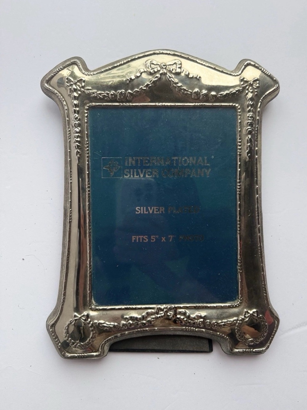 Vintage International Silver Company 5" x 7" Silver Plated Picture Frame